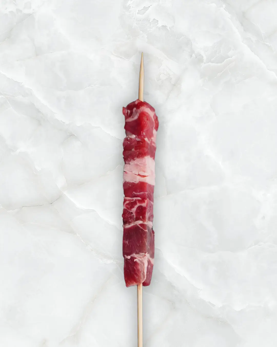 un arrosticino nel dettaglio di macelleria campitelli